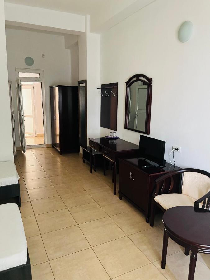 فندق Perla كوستِنيست المظهر الخارجي الصورة